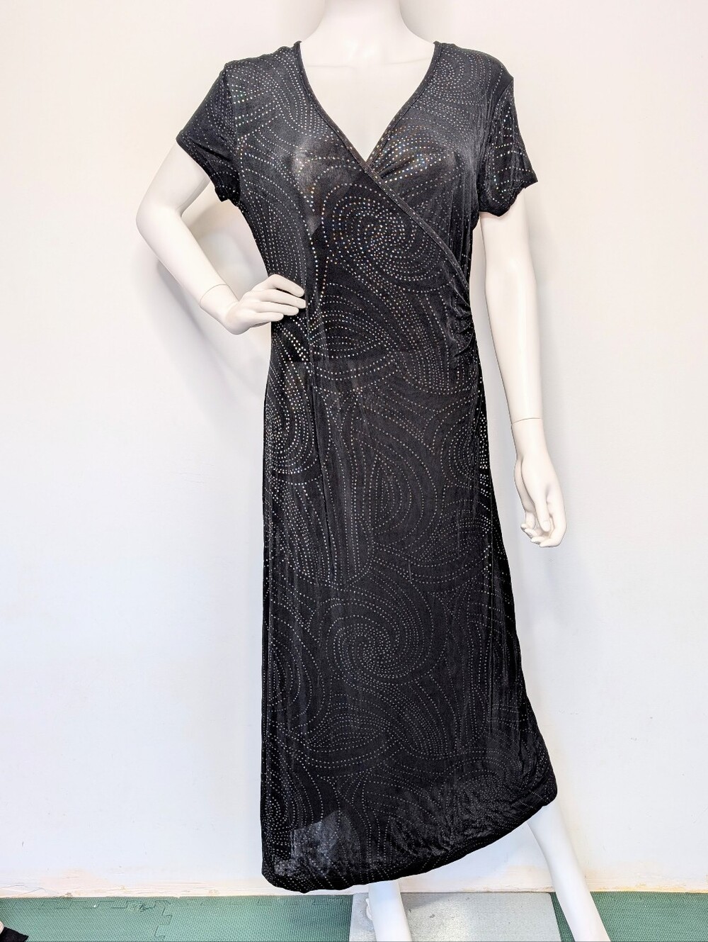 Vintage Black & Silver Metallic Swirls V Neck Wrap Front Short Sleeve Midi Dress